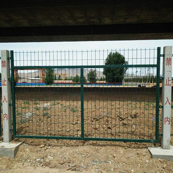 鐵路金屬網(wǎng)片-鐵路圍擋圖片2 鐵路金屬網(wǎng)片-鐵路圍擋圖片2