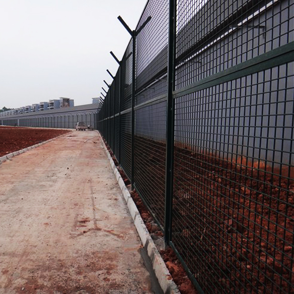 監(jiān)獄圍墻刺網(wǎng)圖片3 監(jiān)獄圍墻刺網(wǎng)圖片3