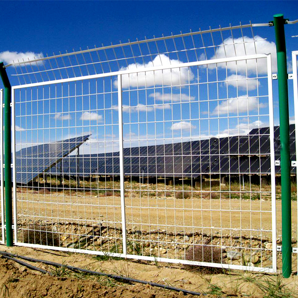 光伏廠區(qū)圍網(wǎng)圖片3 光伏廠區(qū)圍網(wǎng)圖片3
