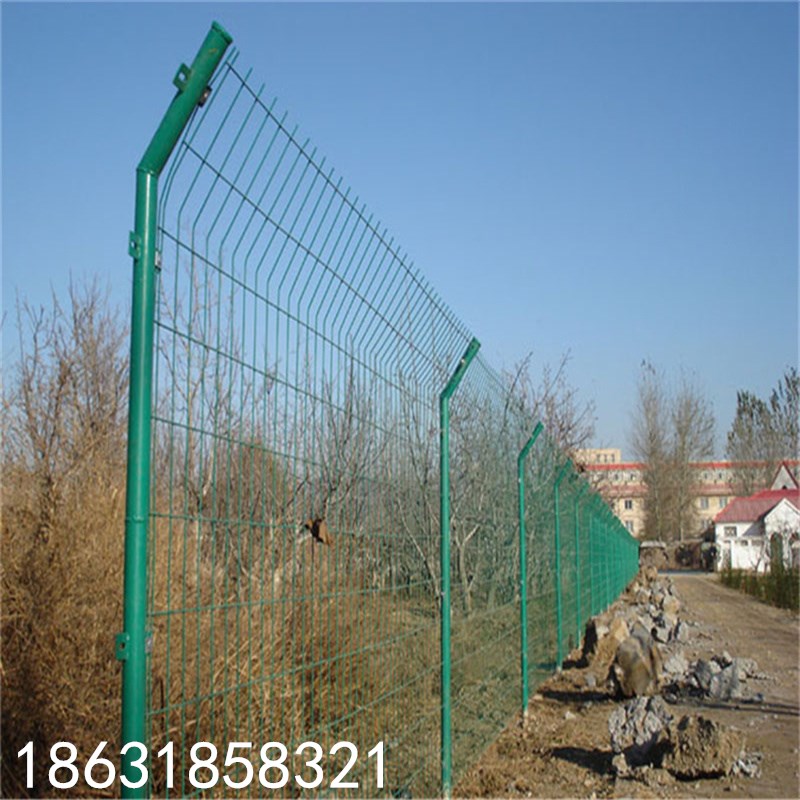 南水北調(diào)防護(hù)隔離網(wǎng) 飲水工程隔離網(wǎng)價(jià)格優(yōu)惠 支持定做圖片1 南水北調(diào)防護(hù)隔離網(wǎng) 飲水工程隔離網(wǎng)價(jià)格優(yōu)惠 支持定做圖片1