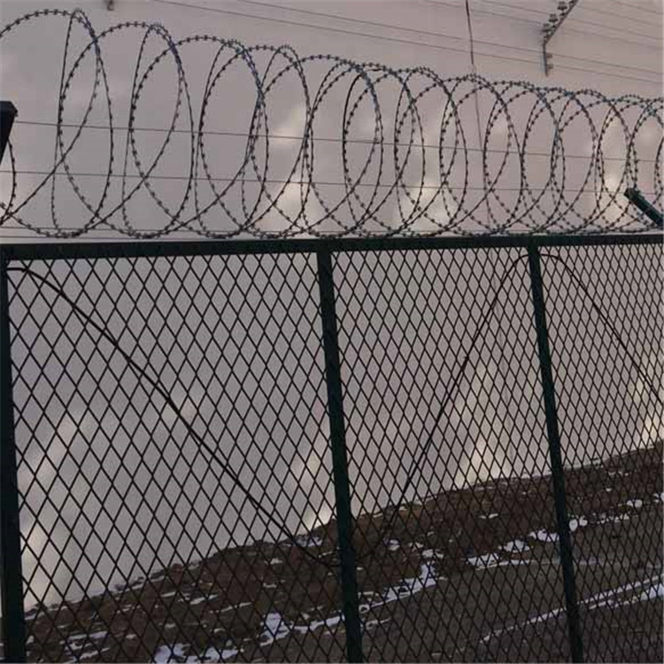 監(jiān)獄外墻防護(hù)網(wǎng)圖片4 監(jiān)獄外墻防護(hù)網(wǎng)圖片4