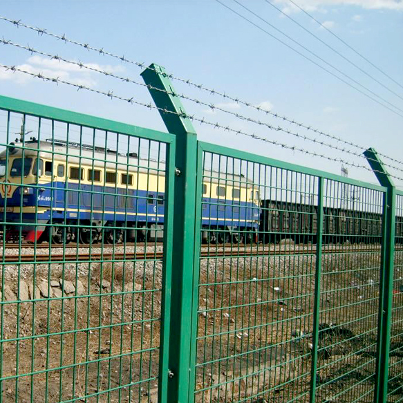 鐵路安全防護(hù)網(wǎng)圖片4 鐵路安全防護(hù)網(wǎng)圖片4