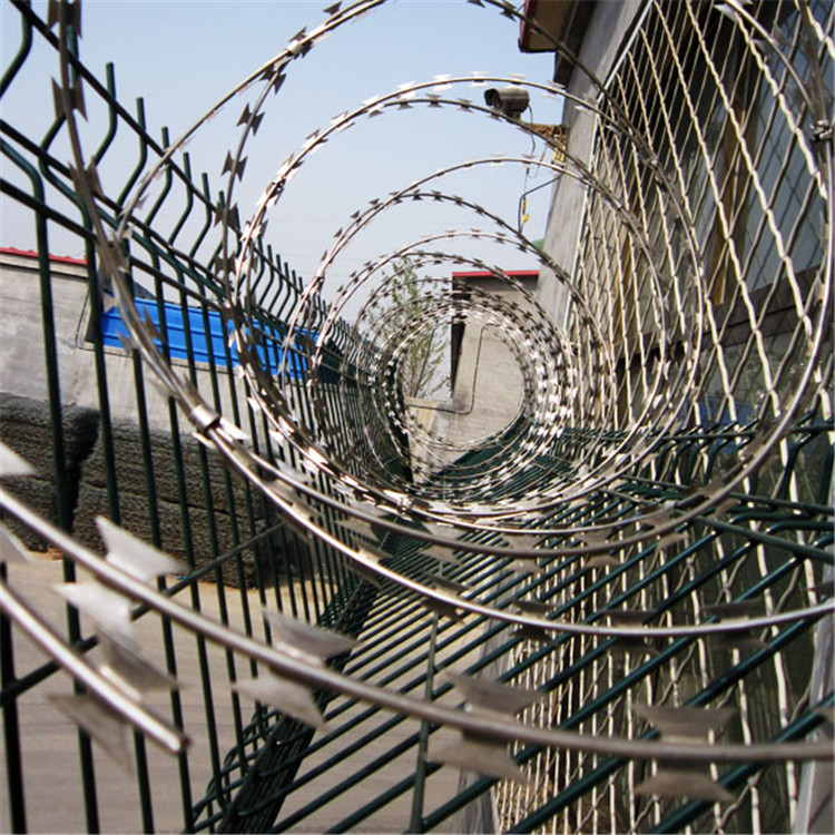 監(jiān)獄刀刺網(wǎng)圖片3 監(jiān)獄刀刺網(wǎng)圖片3