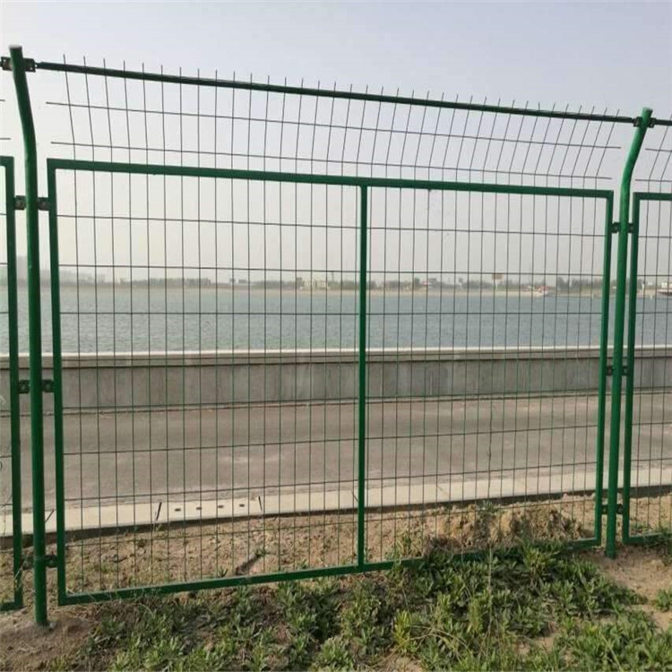 水庫兩旁隔離網(wǎng)圖片3 水庫兩旁隔離網(wǎng)圖片3