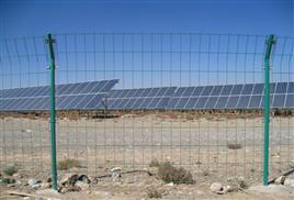 光伏發(fā)電護(hù)欄網(wǎng)圖片3 光伏發(fā)電護(hù)欄網(wǎng)圖片3