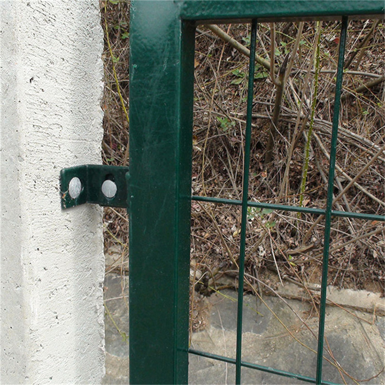 鐵路框架護欄網(wǎng)圖片4 鐵路框架護欄網(wǎng)圖片4