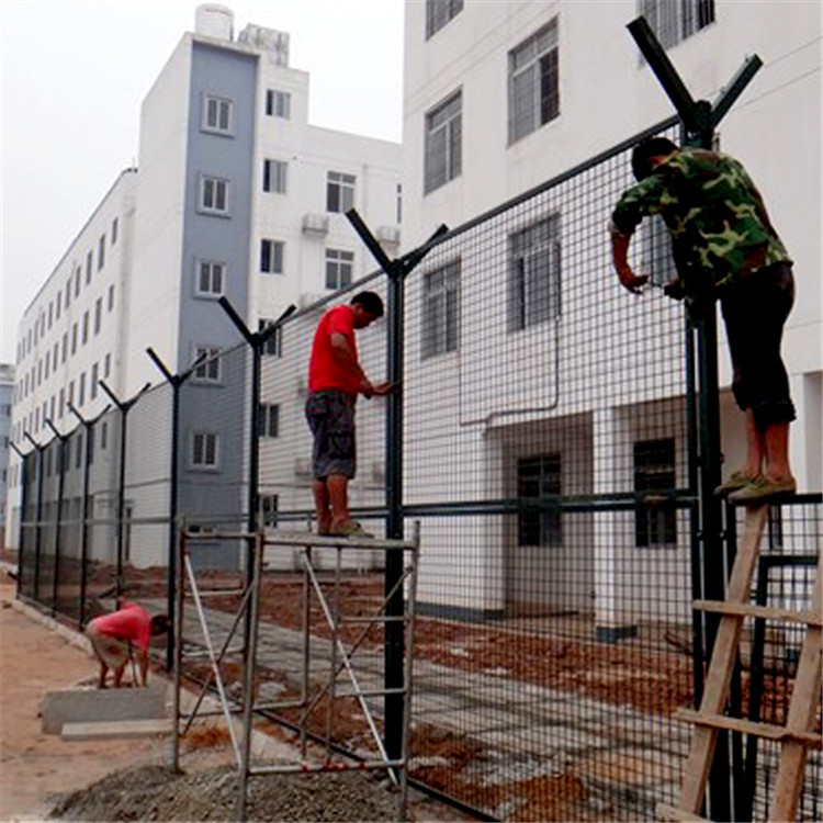 監(jiān)獄隔離護(hù)欄圖片1 監(jiān)獄隔離護(hù)欄圖片1