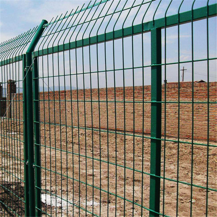 土地圈地網(wǎng)圍欄圖片4 土地圈地網(wǎng)圍欄圖片4