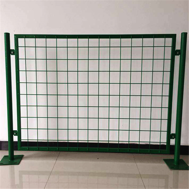 墨綠色框架柵欄圖片2 墨綠色框架柵欄圖片2