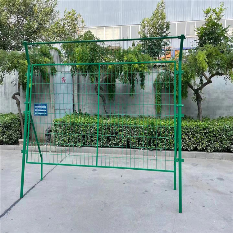 河道兩側(cè)隔離網(wǎng)圖片4 河道兩側(cè)隔離網(wǎng)圖片4