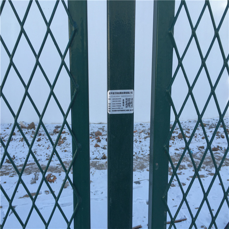 監(jiān)獄警戒隔離網(wǎng)圖片4 監(jiān)獄警戒隔離網(wǎng)圖片4