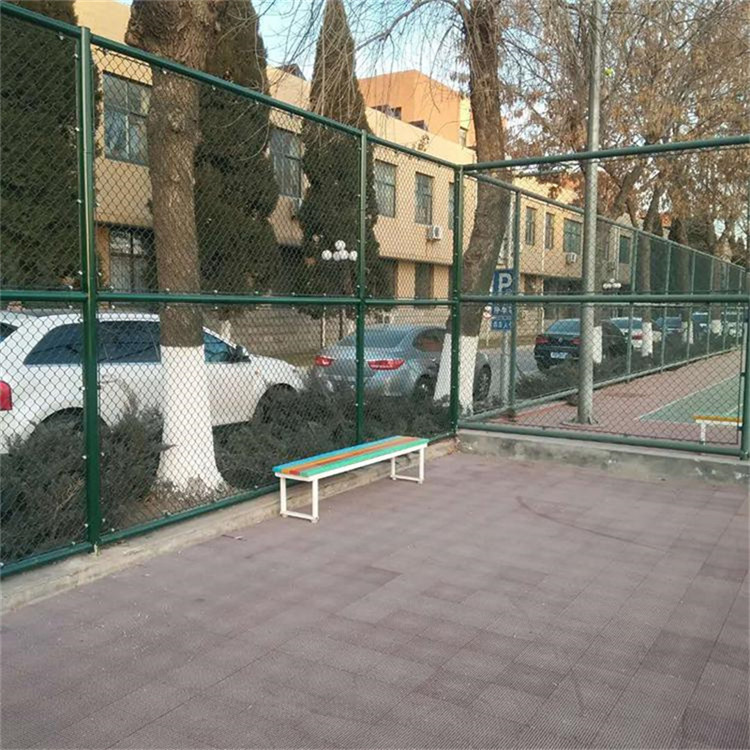 籃球場(chǎng)圍網(wǎng)圖片4 籃球場(chǎng)圍網(wǎng)圖片4