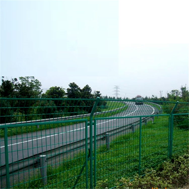 公路防攀爬護欄網(wǎng)圖片2 公路防攀爬護欄網(wǎng)圖片2