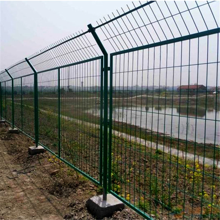 南水北調(diào)水庫(kù)護(hù)欄網(wǎng)圖片4 南水北調(diào)水庫(kù)護(hù)欄網(wǎng)圖片4