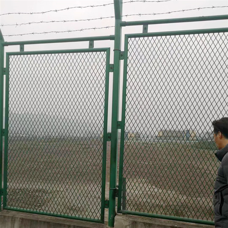 保稅區(qū)防護(hù)網(wǎng)圖片3 保稅區(qū)防護(hù)網(wǎng)圖片3