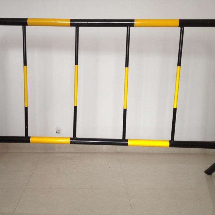 鐵馬護(hù)欄圖片1 鐵馬護(hù)欄圖片1